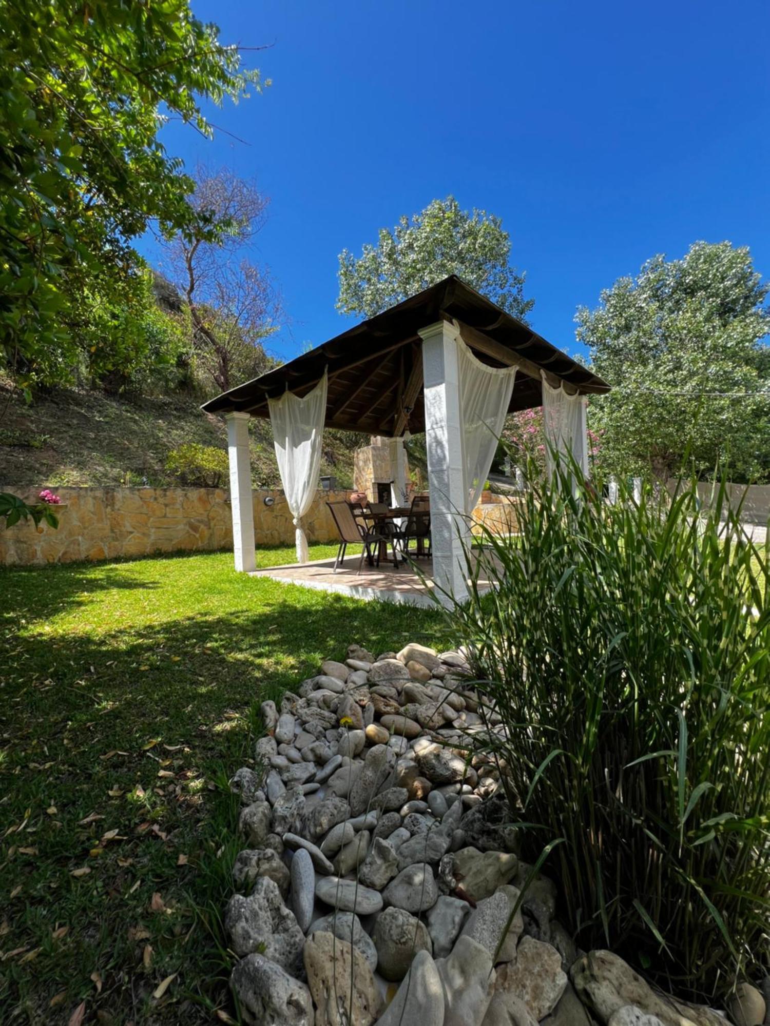 Armonia Apartments & Studios Perivolion Exterior photo